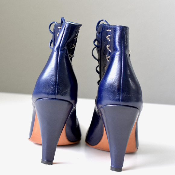 LONTE Handmade Indigo Lace up front Ankle Booties - Picture 3 of 8
